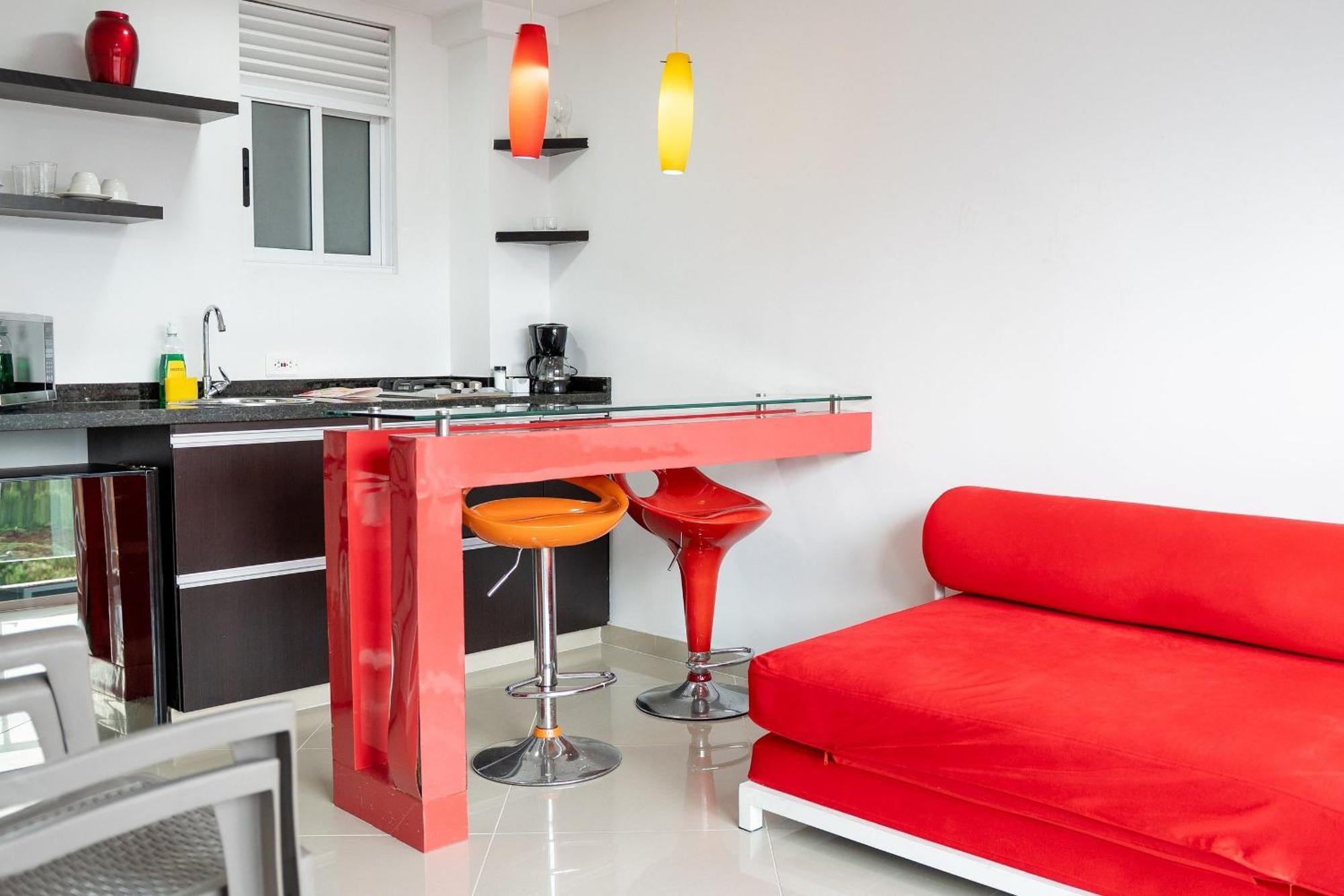 Hotel Piaro In Suites Кали Экстерьер фото